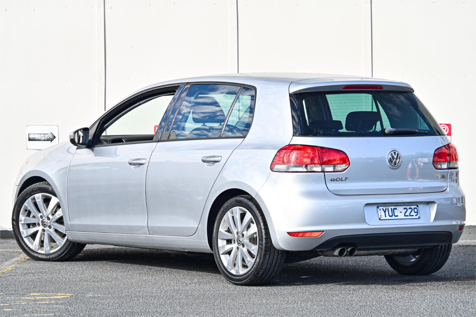 2011 VOLKSWAGEN GOLF 1K MY11 118 TSI COMFORTLINE 7 SP AUTO DIRECT SHIFT 5D HATCHBACK