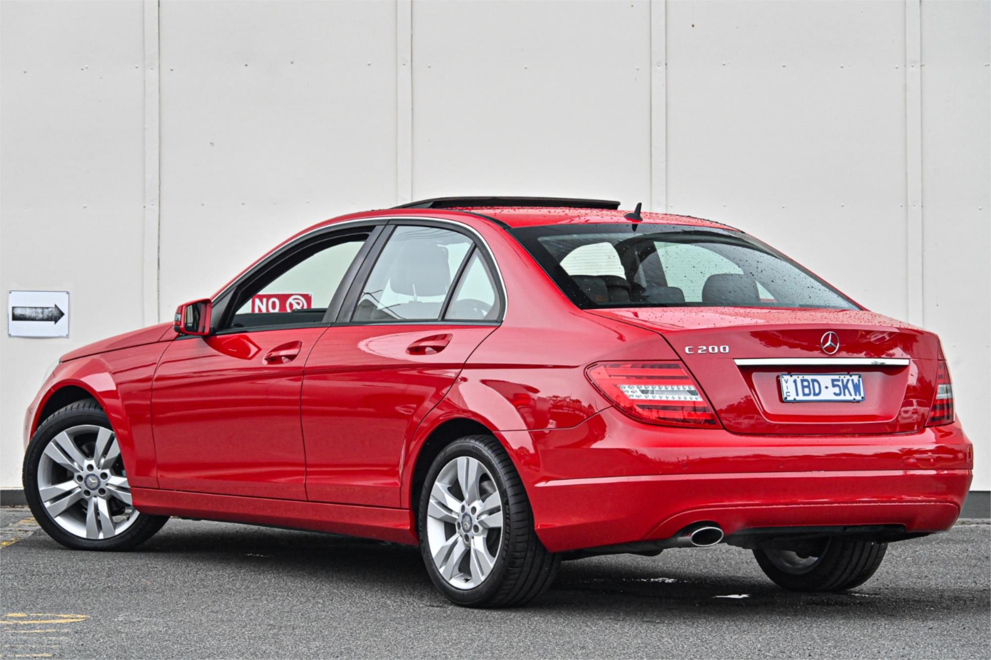 2013 MERCEDES-BENZ C200 W204 MY14 7 SP AUTOMATIC G-TRONIC 4D SEDAN