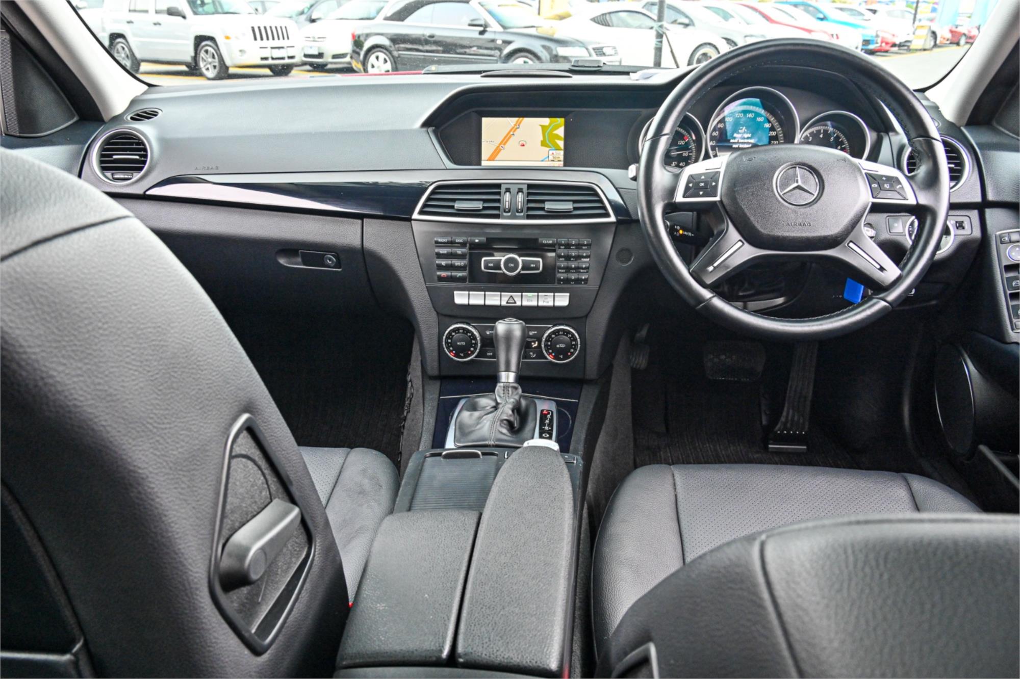 2013 MERCEDES-BENZ C200 W204 MY14 7 SP AUTOMATIC G-TRONIC 4D SEDAN