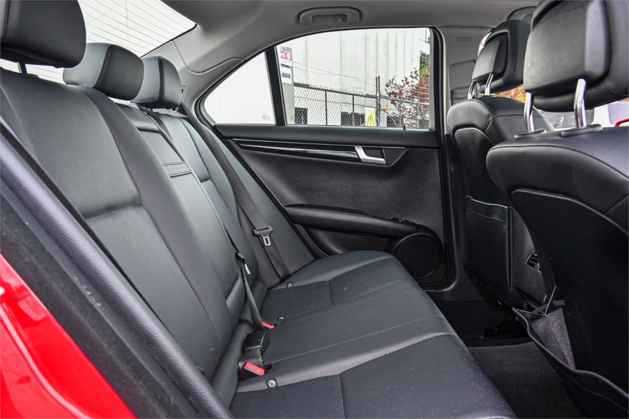 2013 MERCEDES-BENZ C200 W204 MY14 7 SP AUTOMATIC G-TRONIC 4D SEDAN