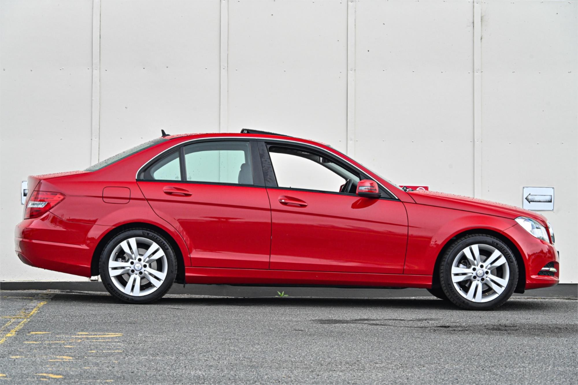 2013 MERCEDES-BENZ C200 W204 MY14 7 SP AUTOMATIC G-TRONIC 4D SEDAN