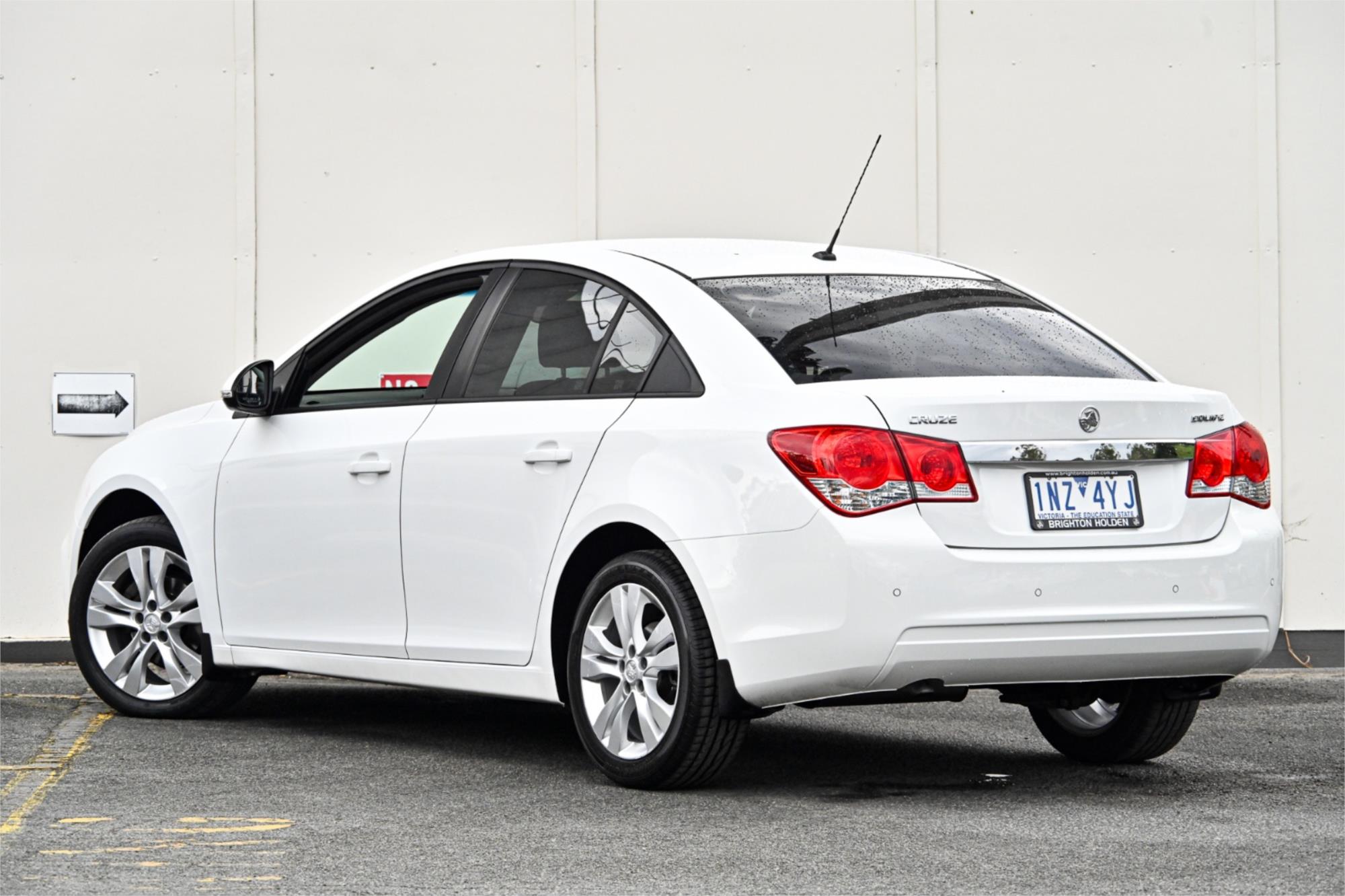 2015 HOLDEN CRUZE JH MY15 EQUIPE 6 SP AUTOMATIC 4D SEDAN