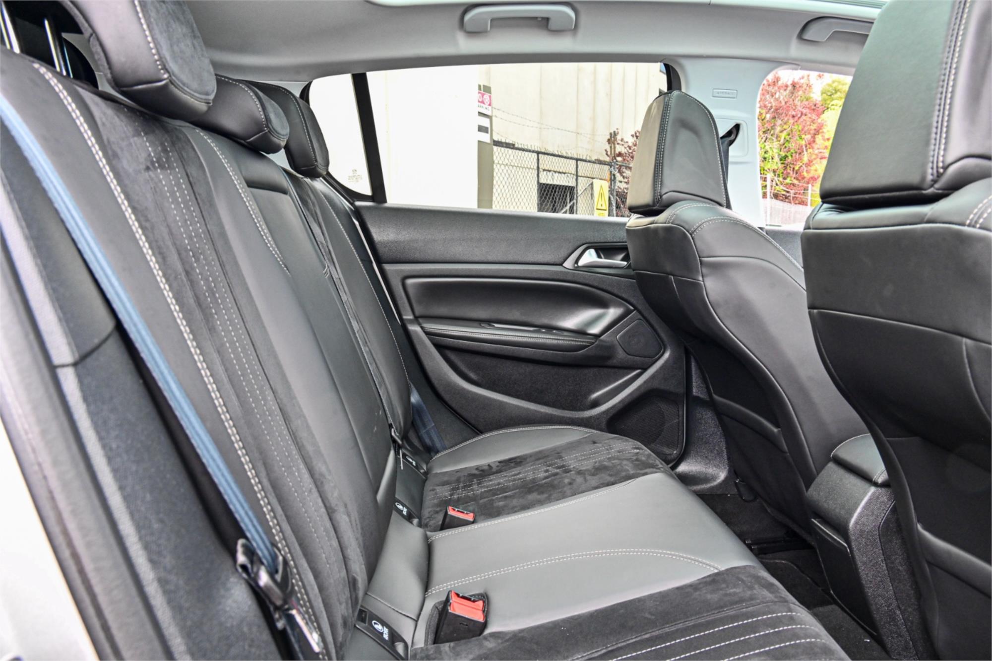 2015 PEUGEOT 308 T9 ALLURE SPORTS AUTOMATIC HATCHBACK