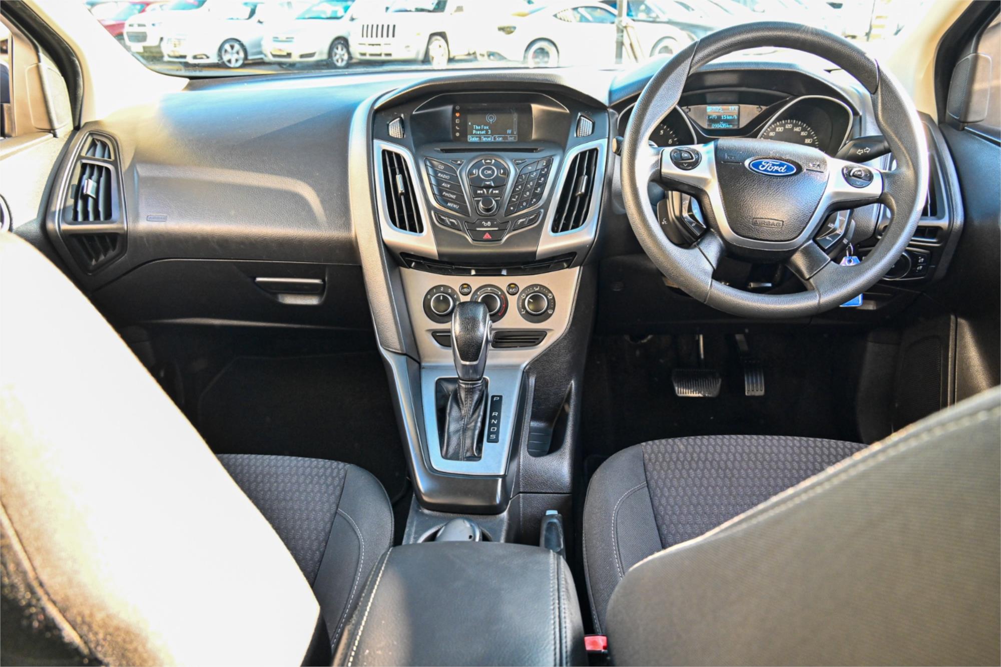 2013 FORD FOCUS LW MK2 TREND 6 SP AUTOMATIC 4D SEDAN
