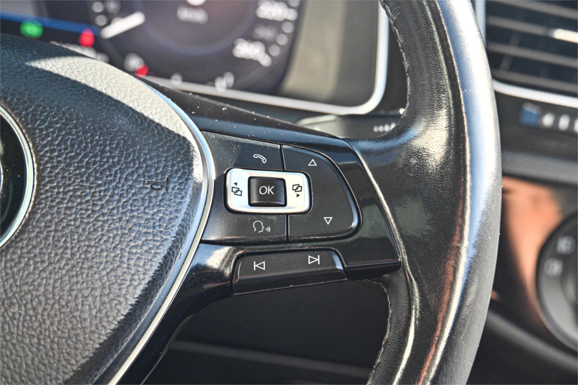 2017 VOLKSWAGEN GOLF 7.5