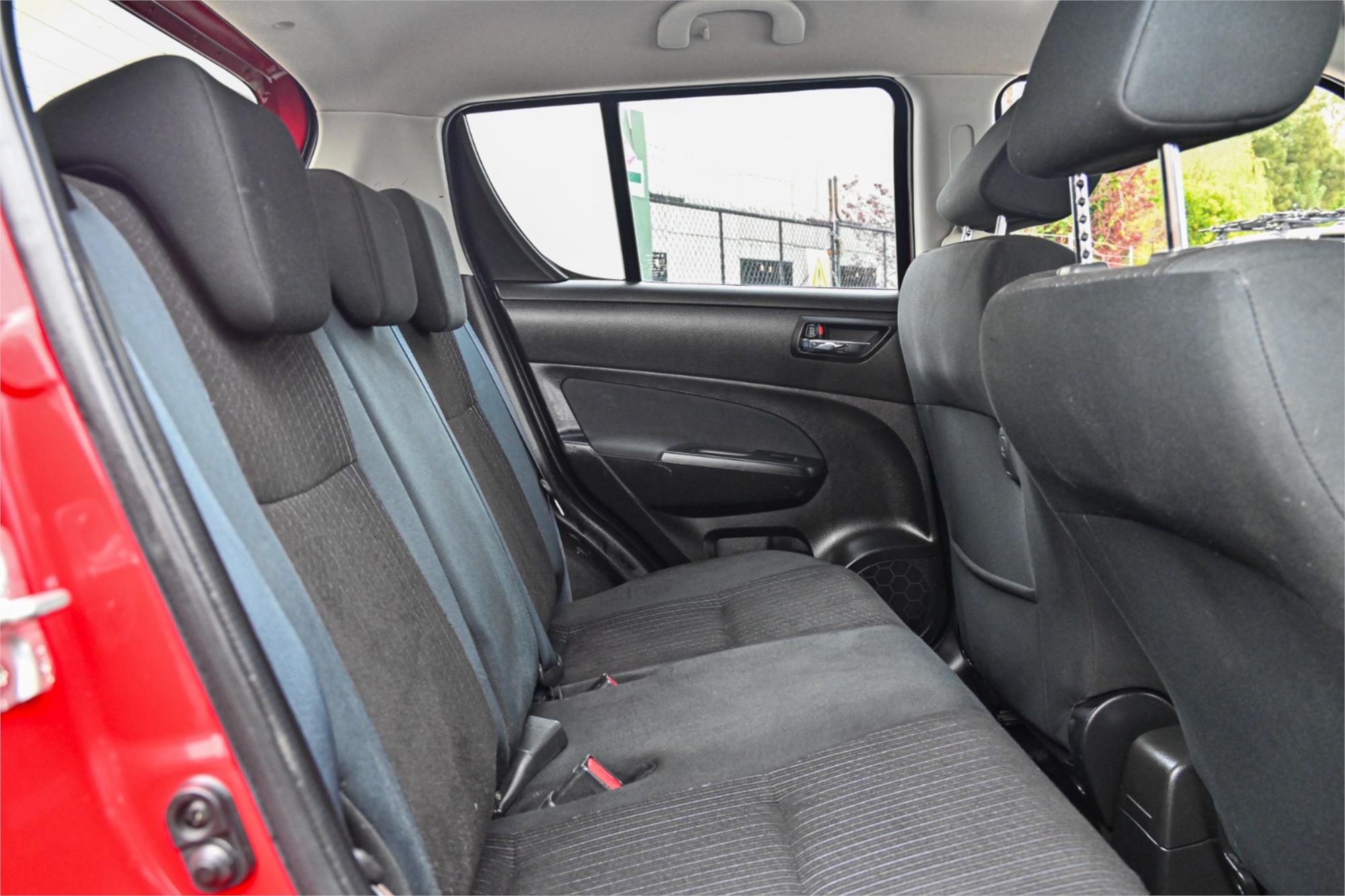 2016 SUZUKI SWIFT FZ GL 4 SP AUTOMATIC 5D HATCHBACK