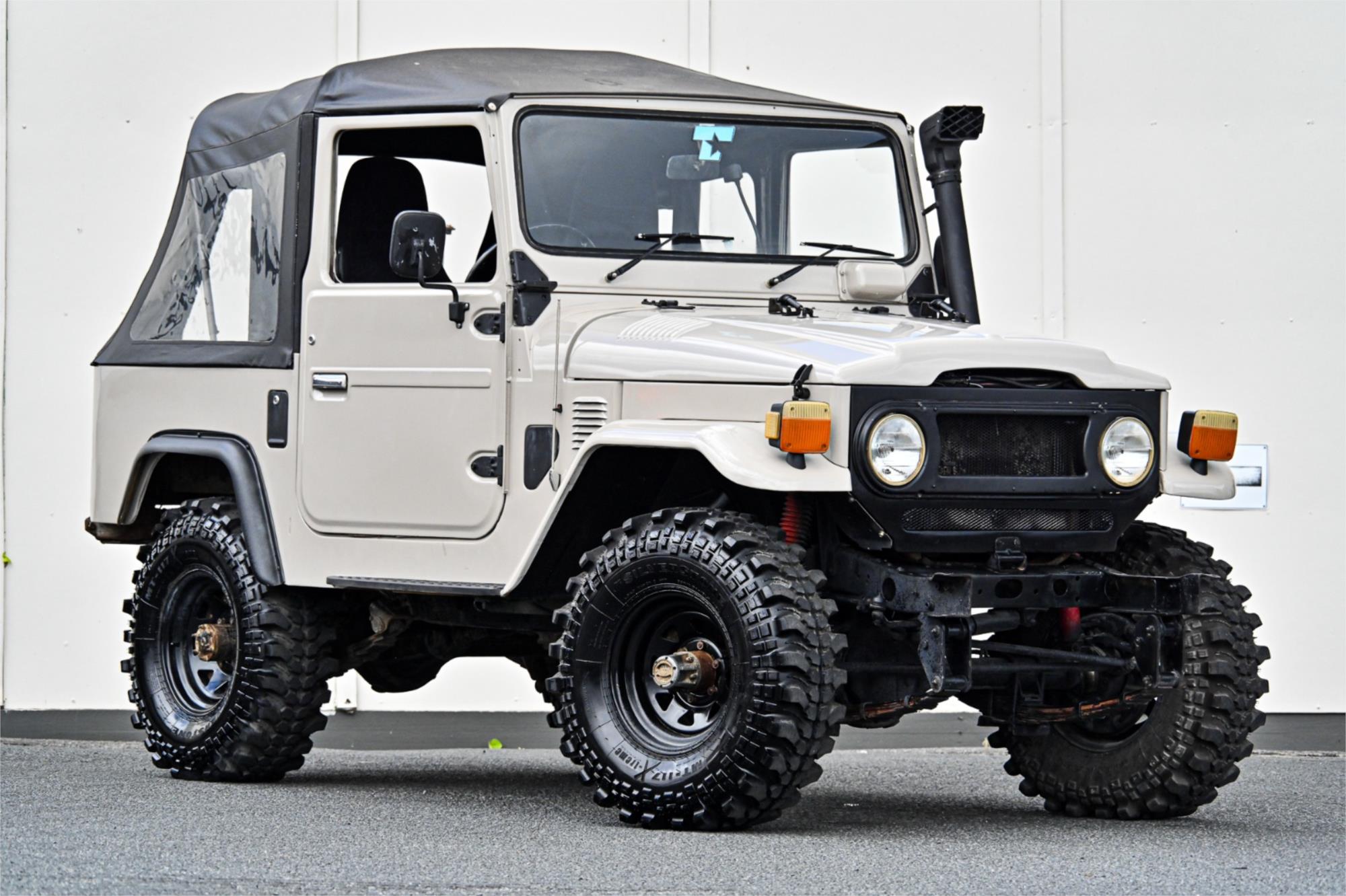 1975 TOYOTA LANDCRUISER FJ45 UTILITY
