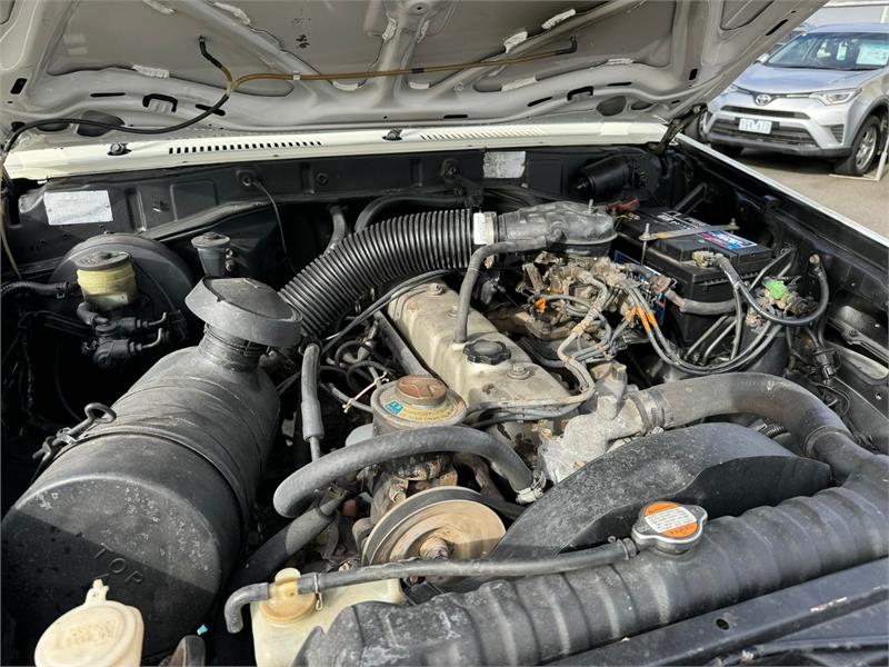 1987 TOYOTA LANDCRUISER FJ75RP MANUAL CAB CHASSIS