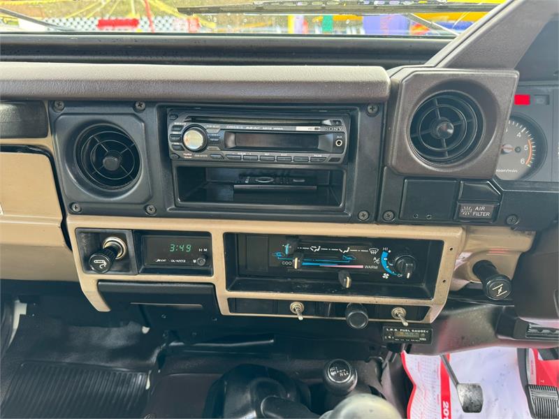 1987 TOYOTA LANDCRUISER FJ75RP MANUAL CAB CHASSIS