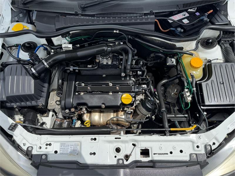 2004 HOLDEN COMBO XC MANUAL VAN