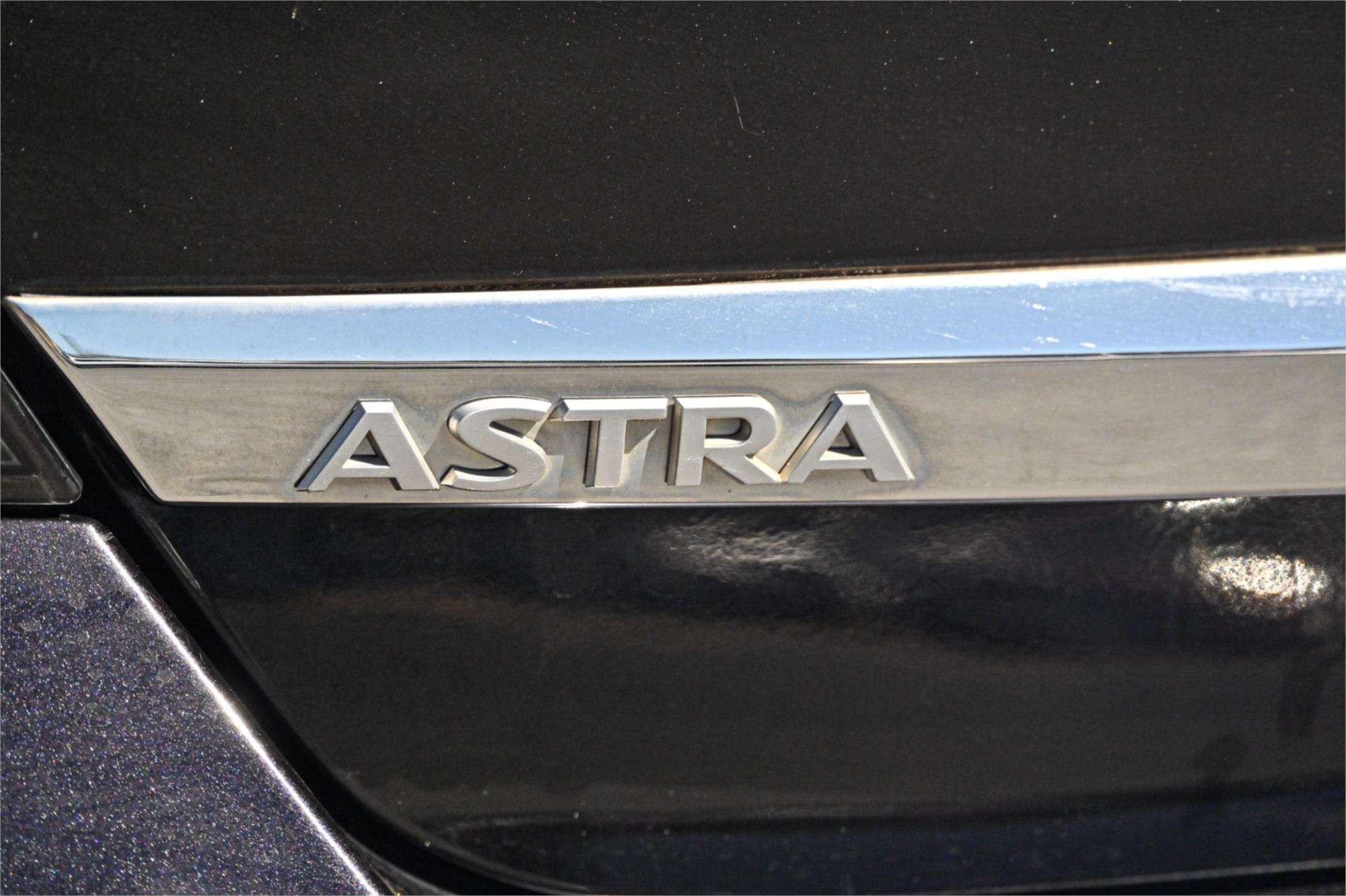 2008 HOLDEN ASTRA AH MY08 CD 4 SP AUTOMATIC 5D HATCHBACK