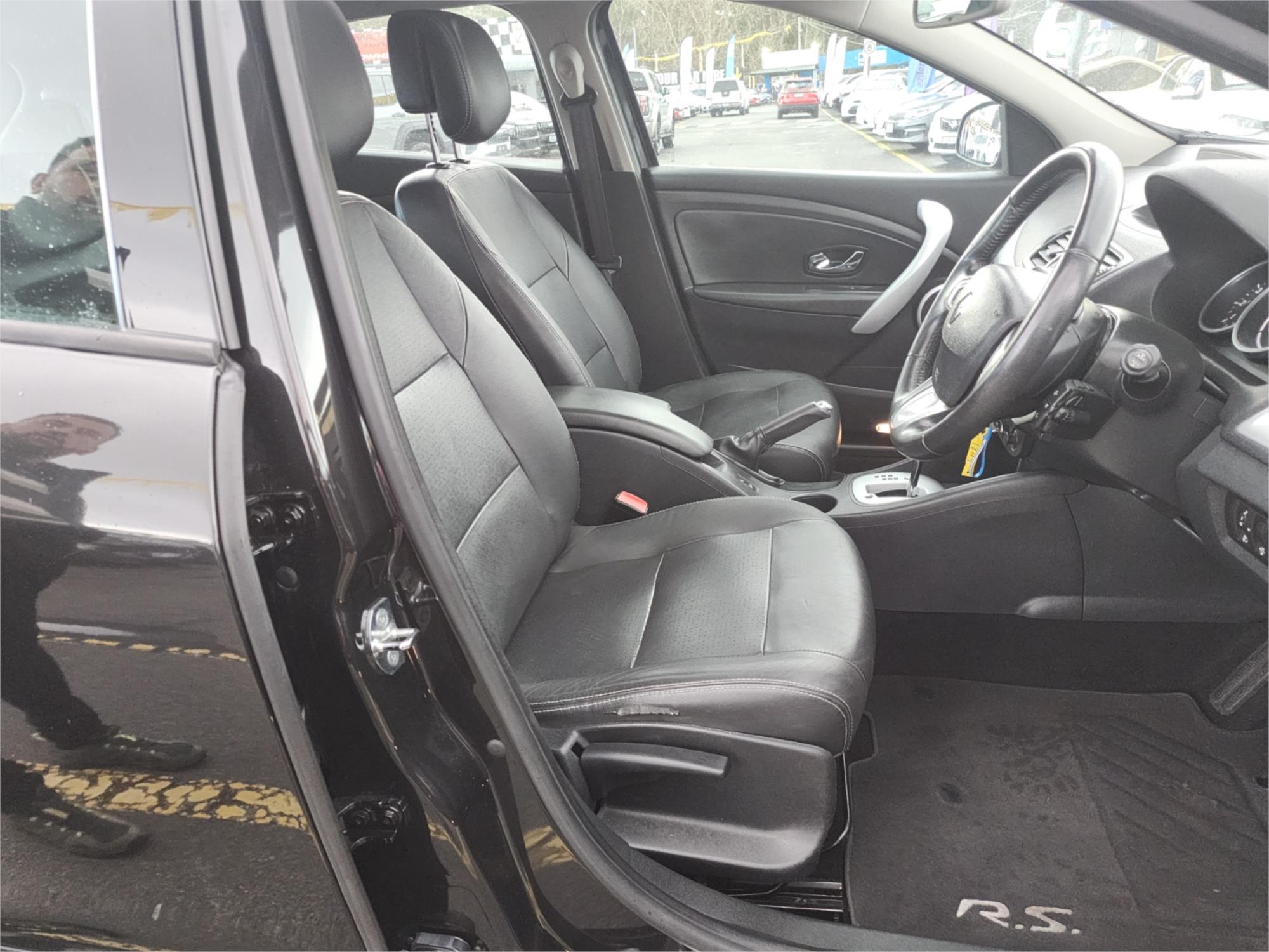 2012 RENAULT MEGANE B32 III PRIVILEGE 6 SP AUTO DUAL CLUTCH HATCHBACK