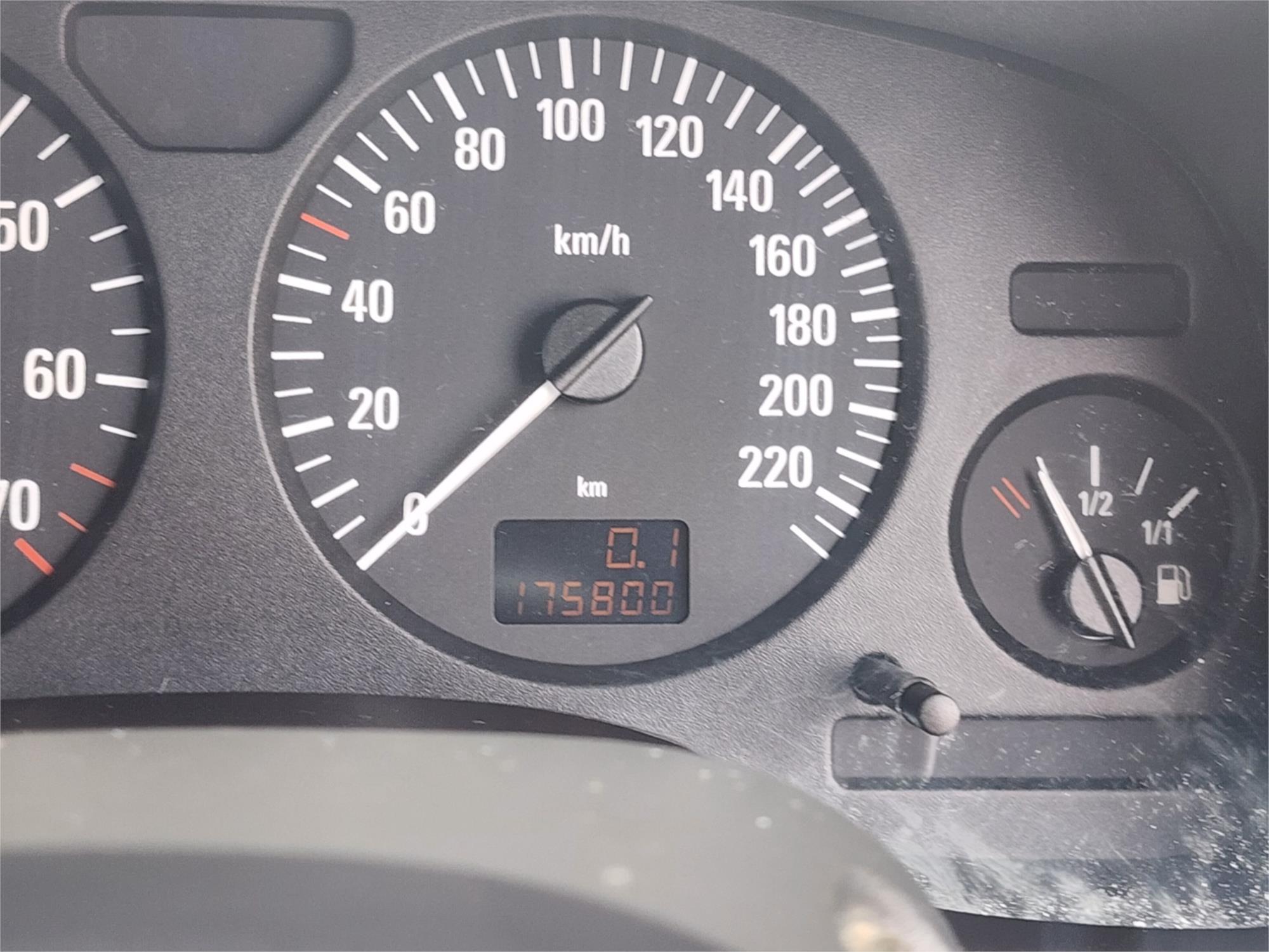 2002 HOLDEN ASTRA TS EQUIPE 4 SP AUTOMATIC 4D SEDAN