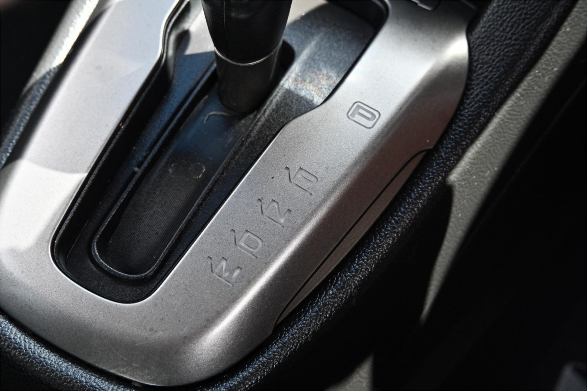 2013 HOLDEN BARINA TM MY13 CDX 6 SP AUTOMATIC 5D HATCHBACK