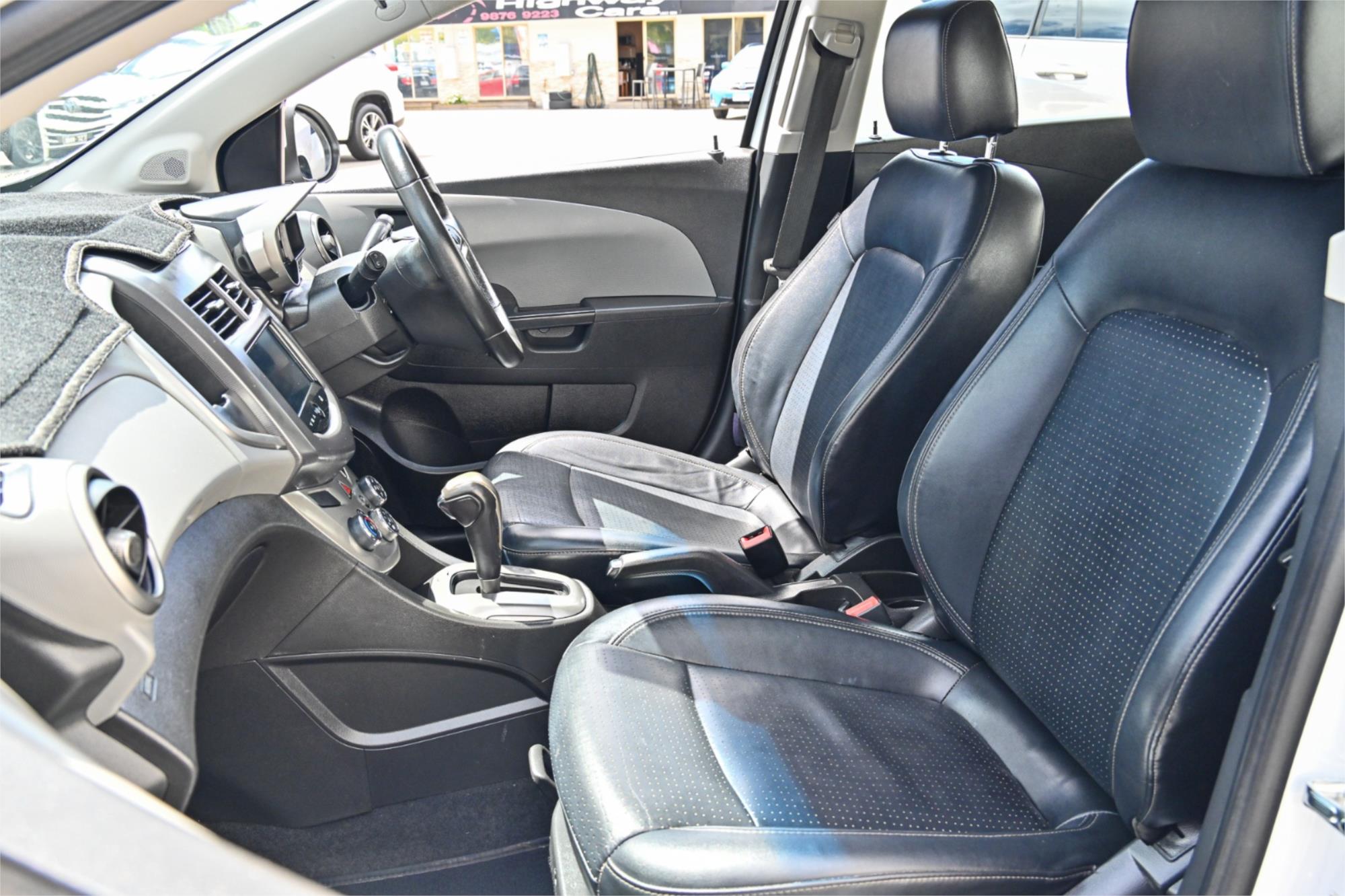 2013 HOLDEN BARINA TM MY13 CDX 6 SP AUTOMATIC 5D HATCHBACK