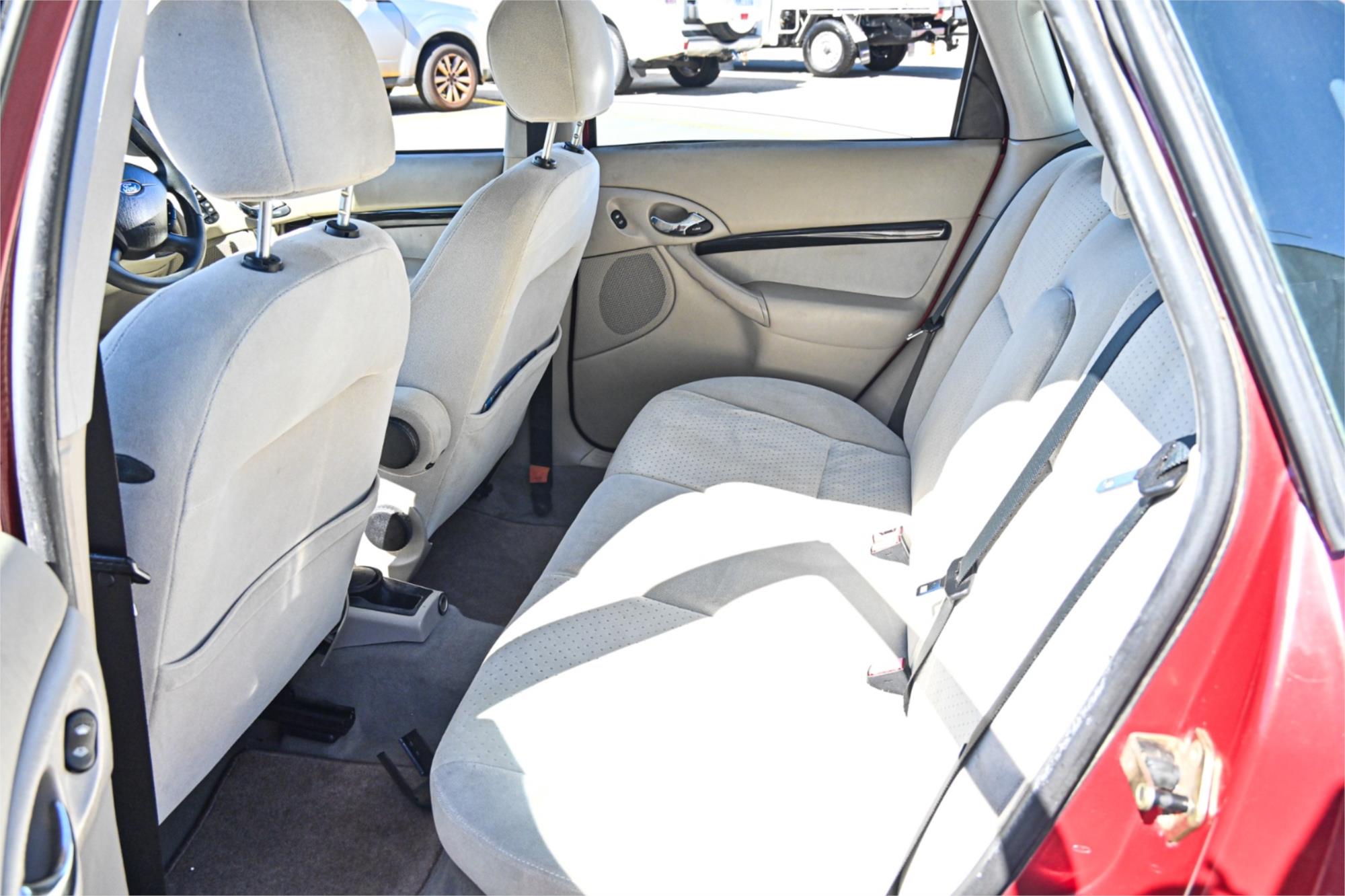 2003 FORD FOCUS LR GHIA 4 SP AUTOMATIC 4D SEDAN