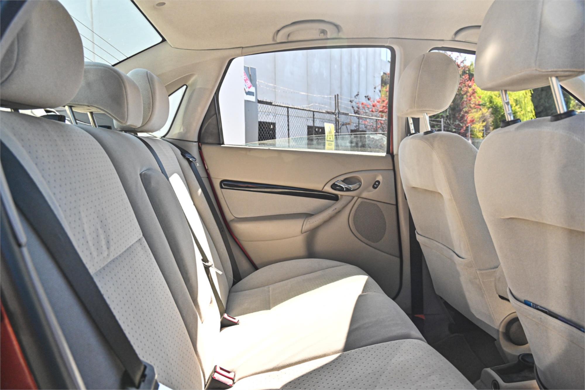 2003 FORD FOCUS LR GHIA 4 SP AUTOMATIC 4D SEDAN