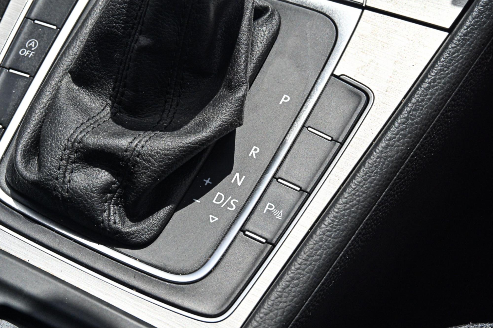 2014 VOLKSWAGEN GOLF AU MY14 90 TSI 7 SP AUTO DIRECT SHIFT 5D HATCHBACK