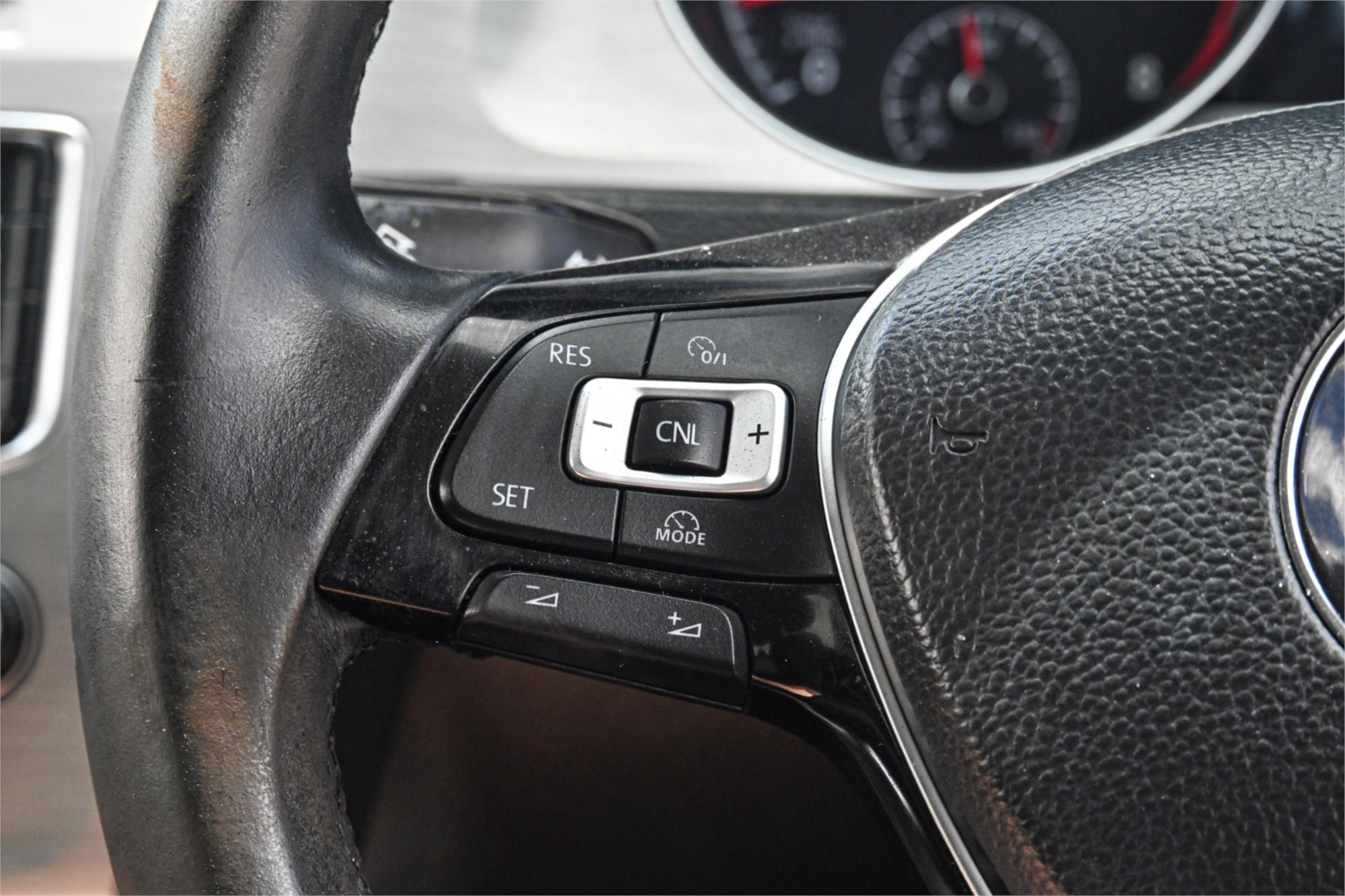 2014 VOLKSWAGEN GOLF AU MY14 90 TSI 7 SP AUTO DIRECT SHIFT 5D HATCHBACK