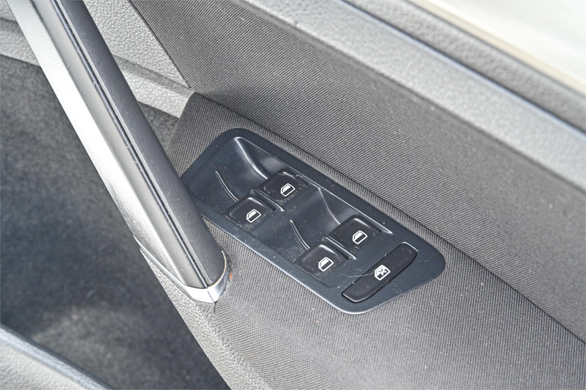 2014 VOLKSWAGEN GOLF AU MY14 90 TSI 7 SP AUTO DIRECT SHIFT 5D HATCHBACK