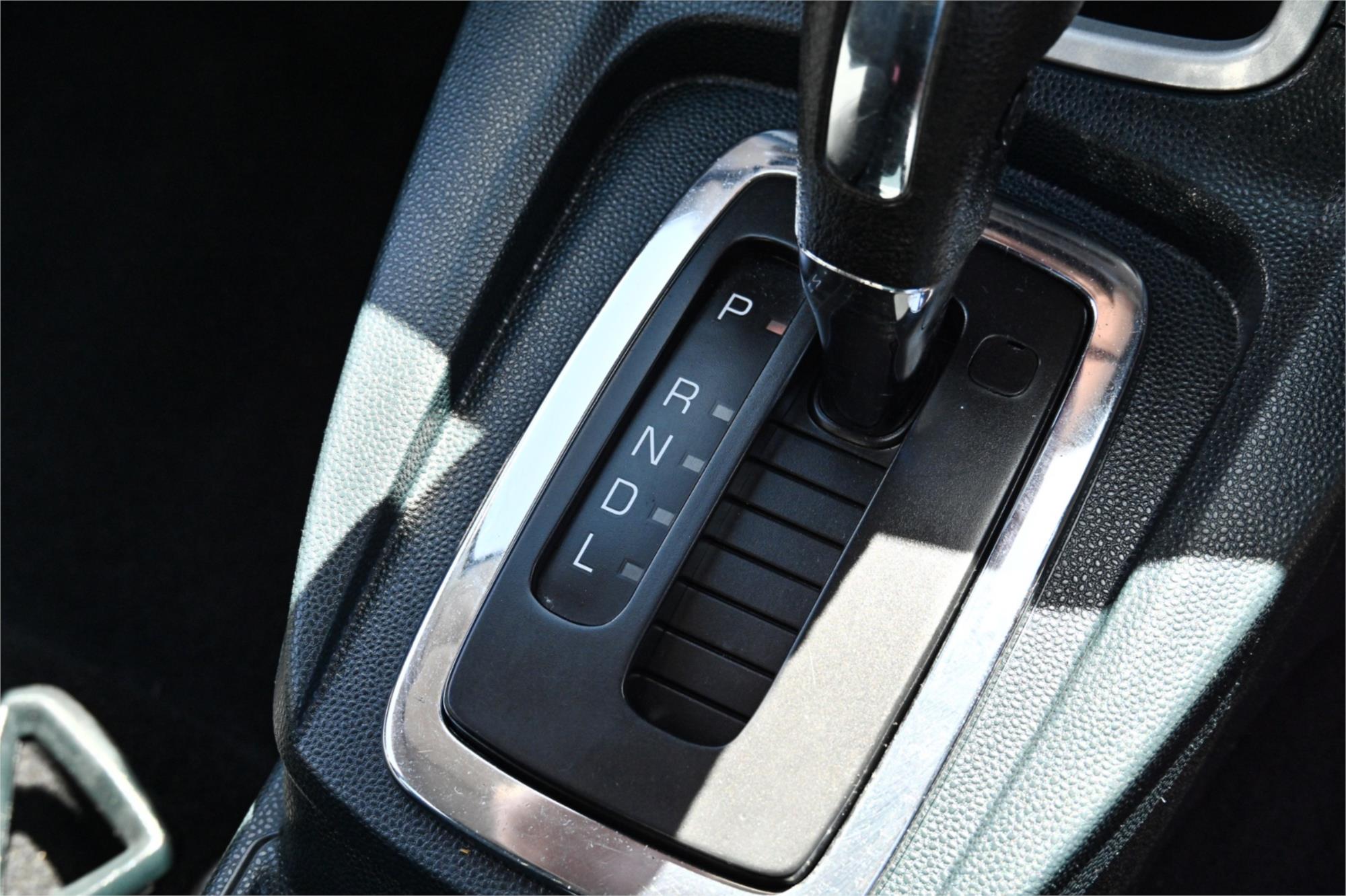 2010 FORD FIESTA WT LX 6 SP AUTOMATIC 4D SEDAN