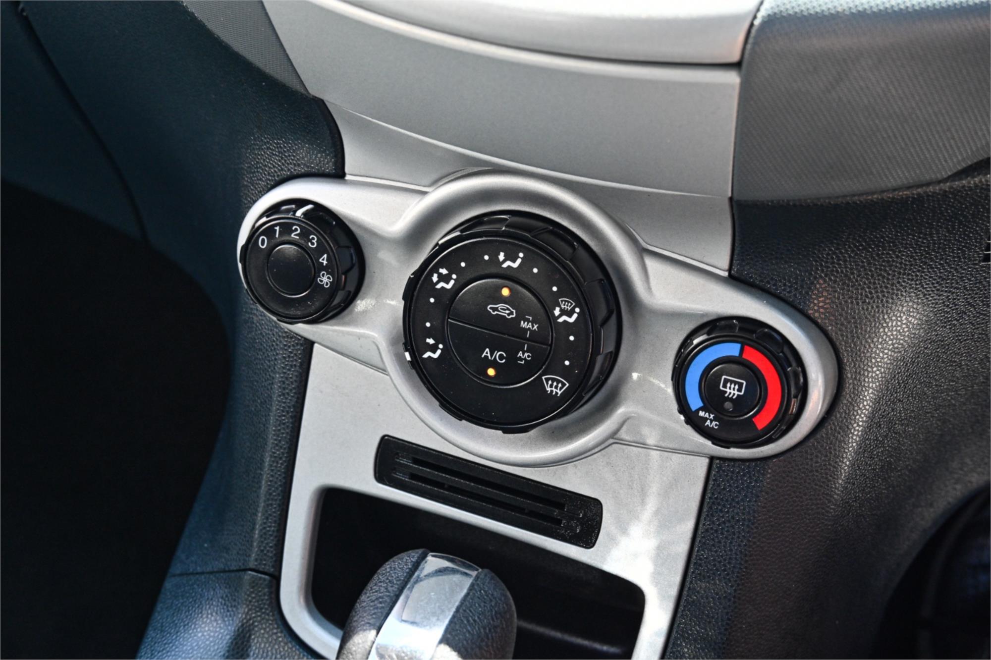 2010 FORD FIESTA WT LX 6 SP AUTOMATIC 4D SEDAN