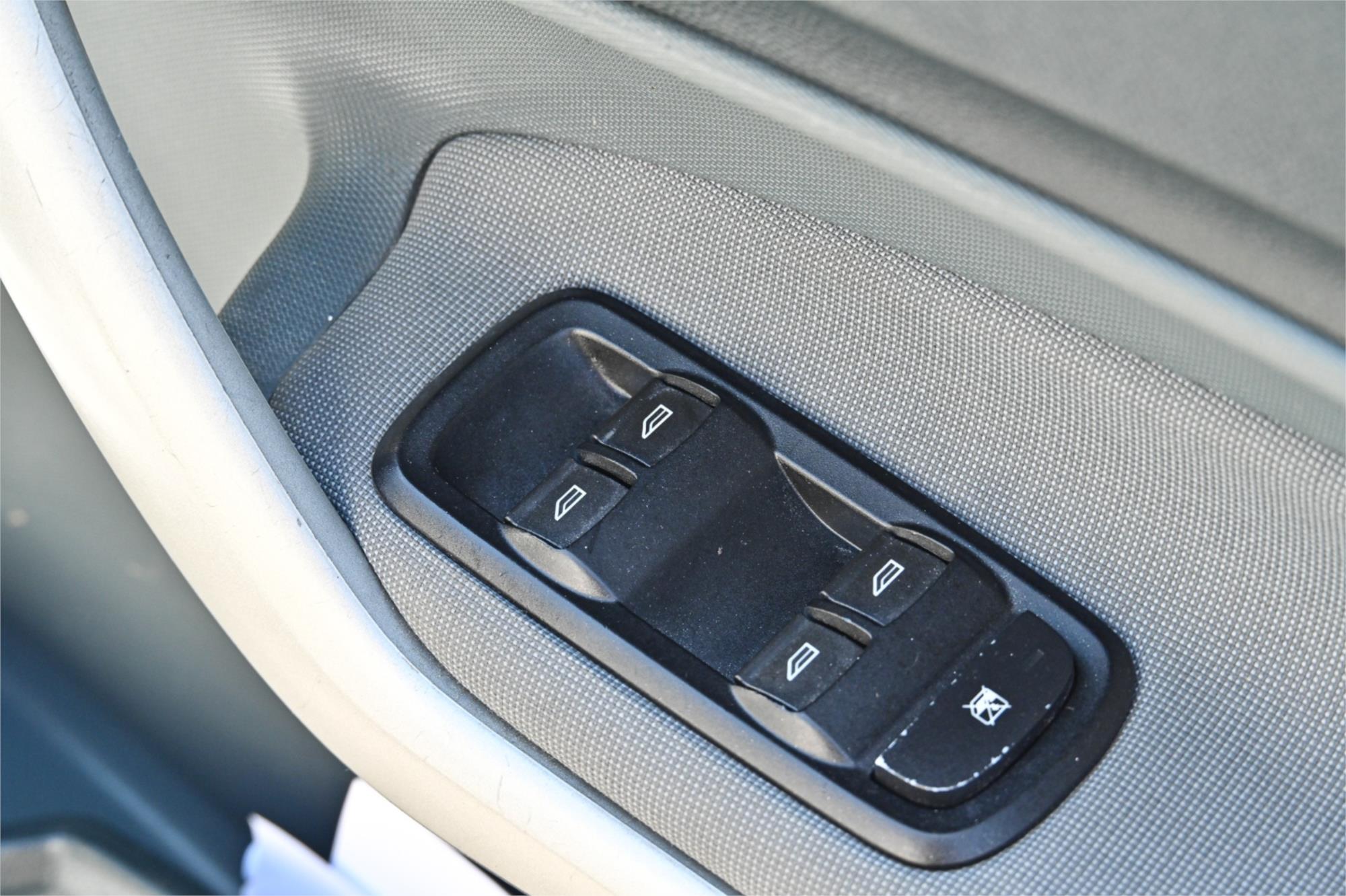 2010 FORD FIESTA WT LX 6 SP AUTOMATIC 4D SEDAN