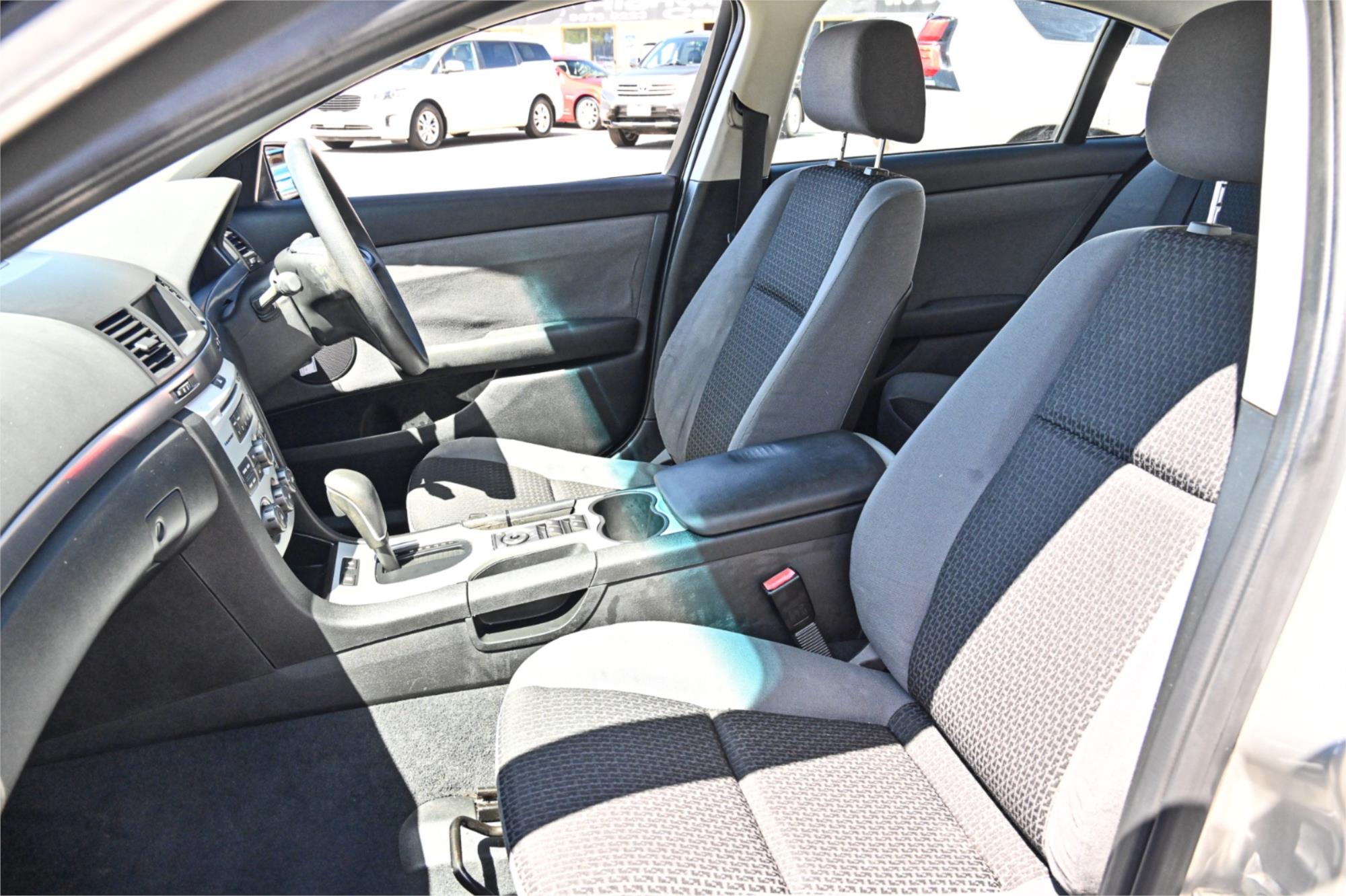 2006 HOLDEN COMMODORE VE SV6 5 SP AUTOMATIC 4D SEDAN