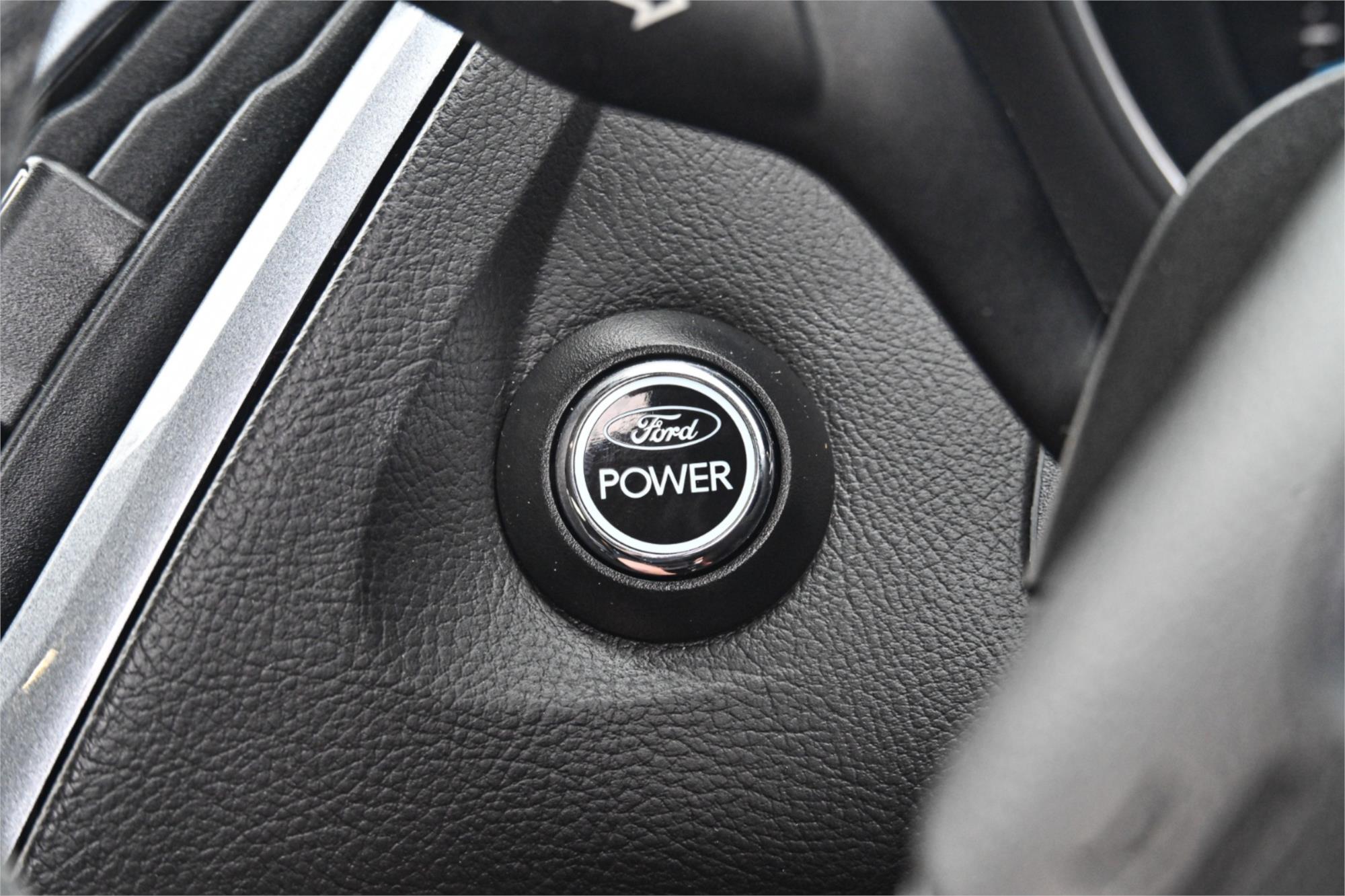 2011 FORD FOCUS LW TITANIUM 6 SP AUTOMATIC 4D SEDAN