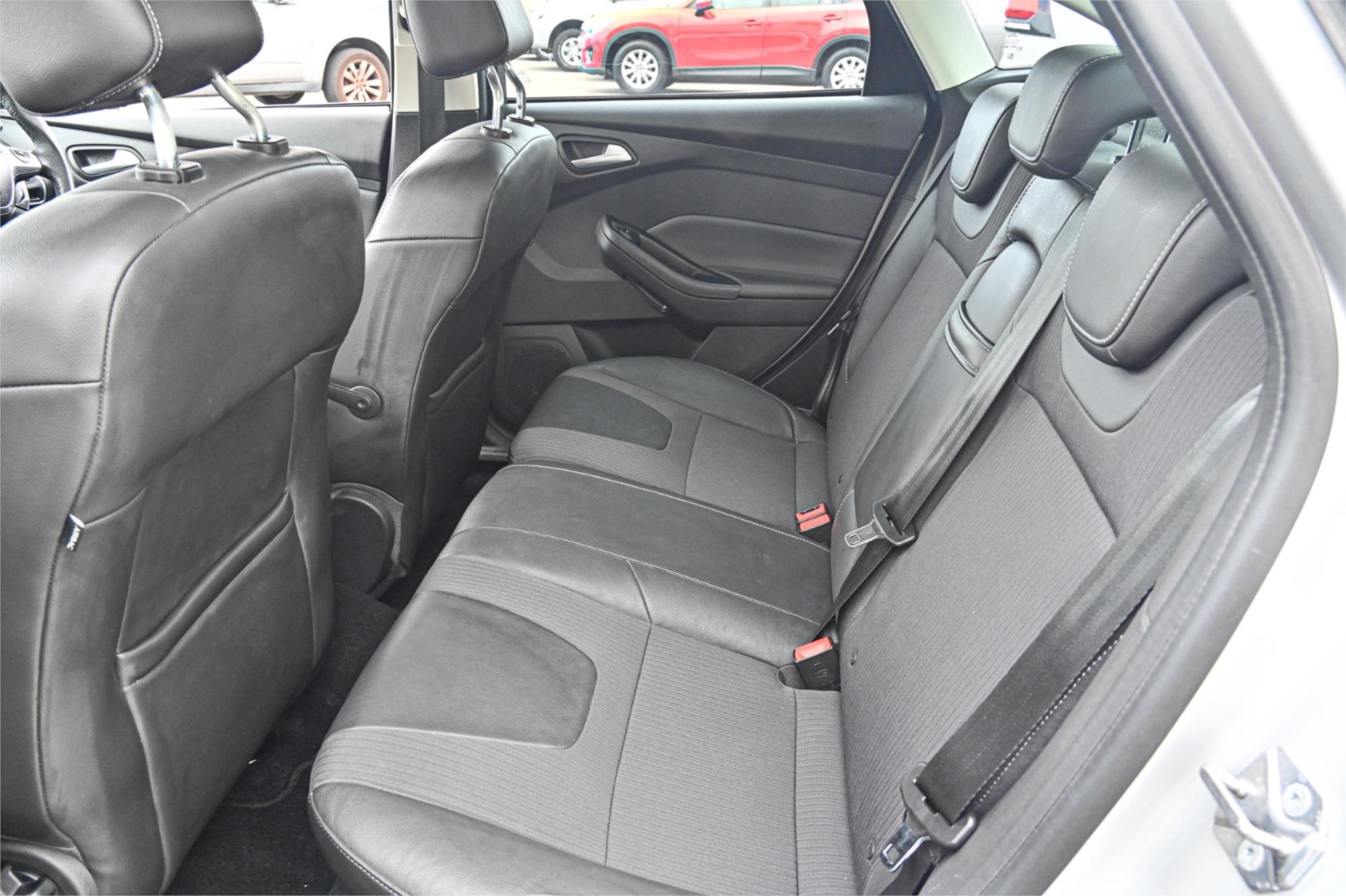 2011 FORD FOCUS LW TITANIUM 6 SP AUTOMATIC 4D SEDAN