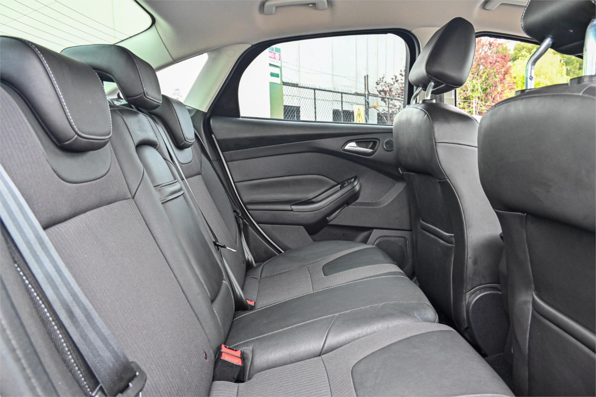 2011 FORD FOCUS LW TITANIUM 6 SP AUTOMATIC 4D SEDAN