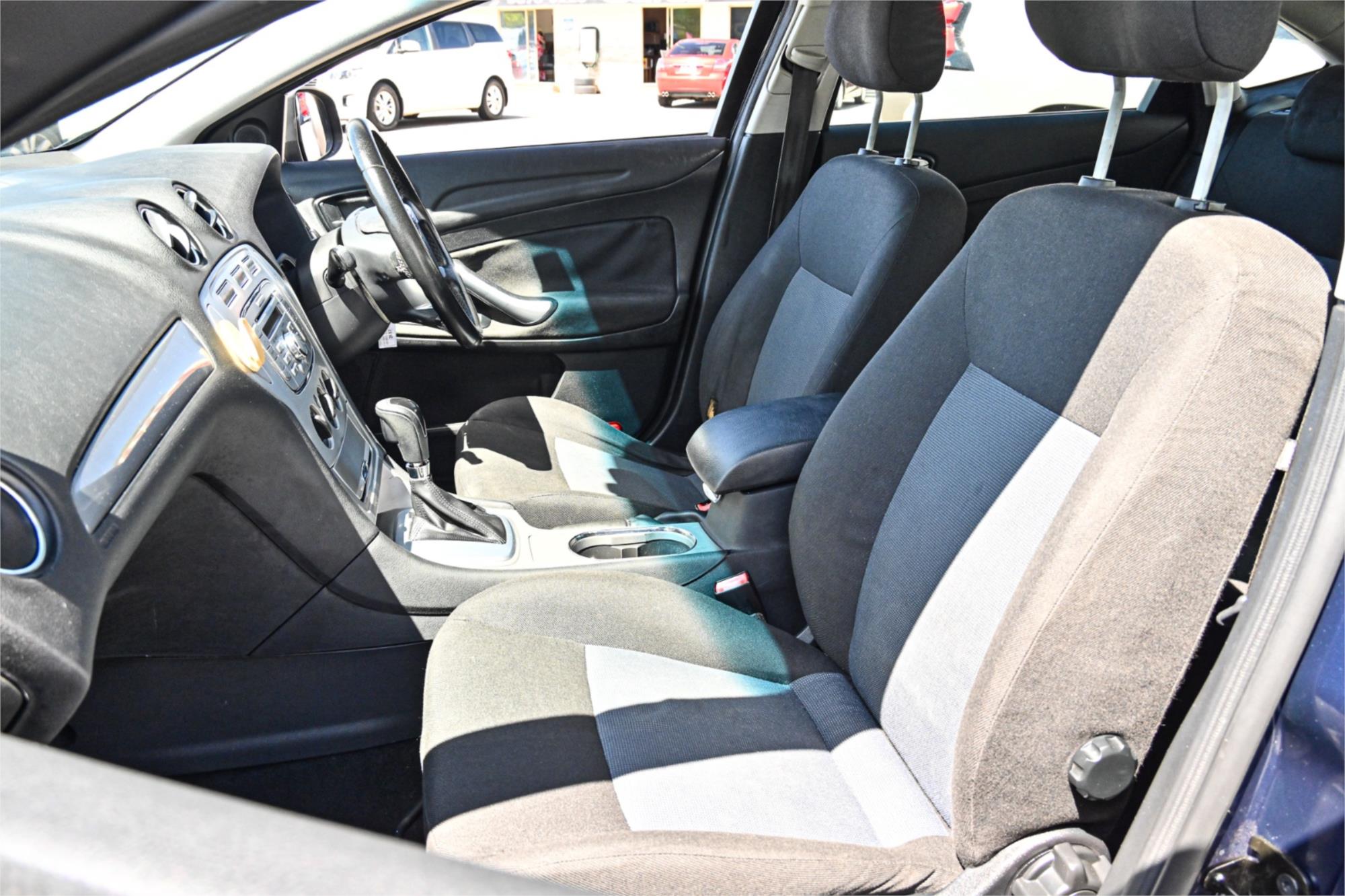 2010 FORD MONDEO MB LX 6 SP AUTOMATIC 5D HATCHBACK