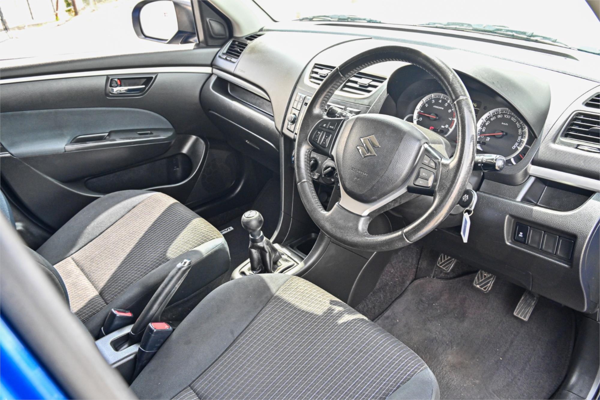 2014 SUZUKI SWIFT FZ MY13 GL 5 SP MANUAL 5D HATCHBACK