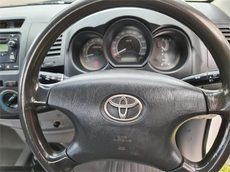 2007 TOYOTA HILUX KUN26R SR MANUAL CAB CHASSIS