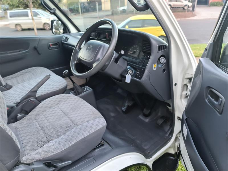 2001 TOYOTA HIACE RZH103R MANUAL VAN