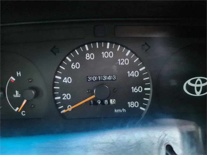 2001 TOYOTA HIACE RZH103R MANUAL VAN