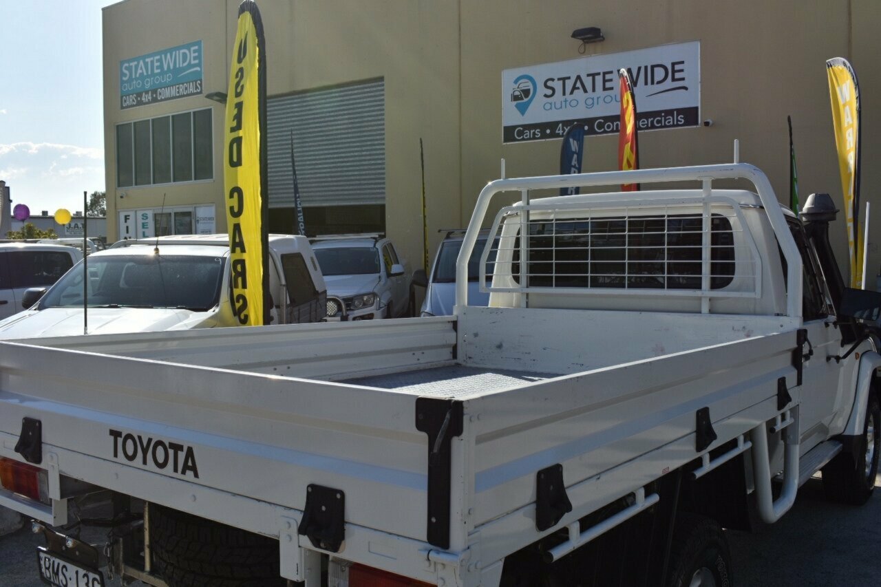 2009 TOYOTA LANDCRUISER VDJ79R GXL (4X4) 5 SP MANUAL 2D CAB CHASSIS