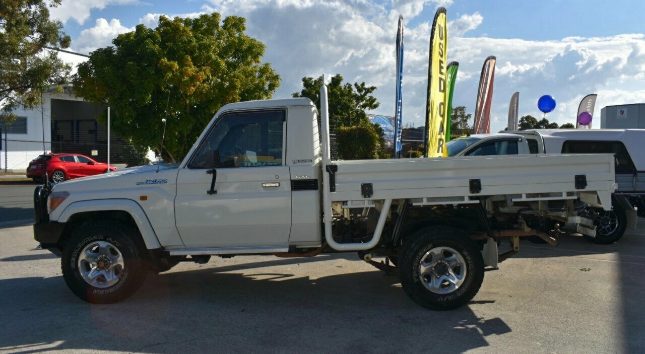 2009 TOYOTA LANDCRUISER VDJ79R GXL (4X4) 5 SP MANUAL 2D CAB CHASSIS
