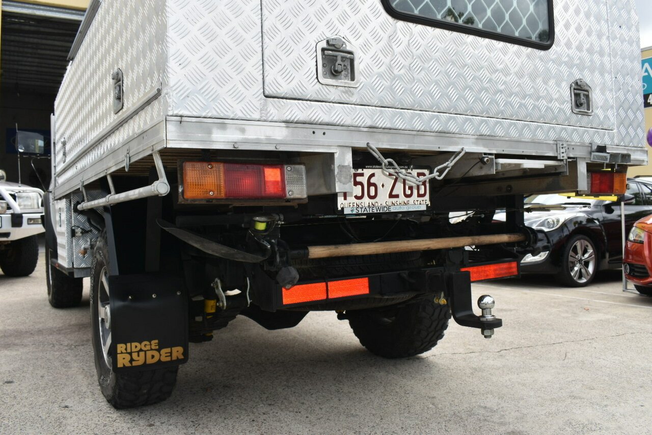 2005 MITSUBISHI TRITON MK MY05 GLX (4X4) 5 SP MANUAL 4X4 2D CAB CHASSIS