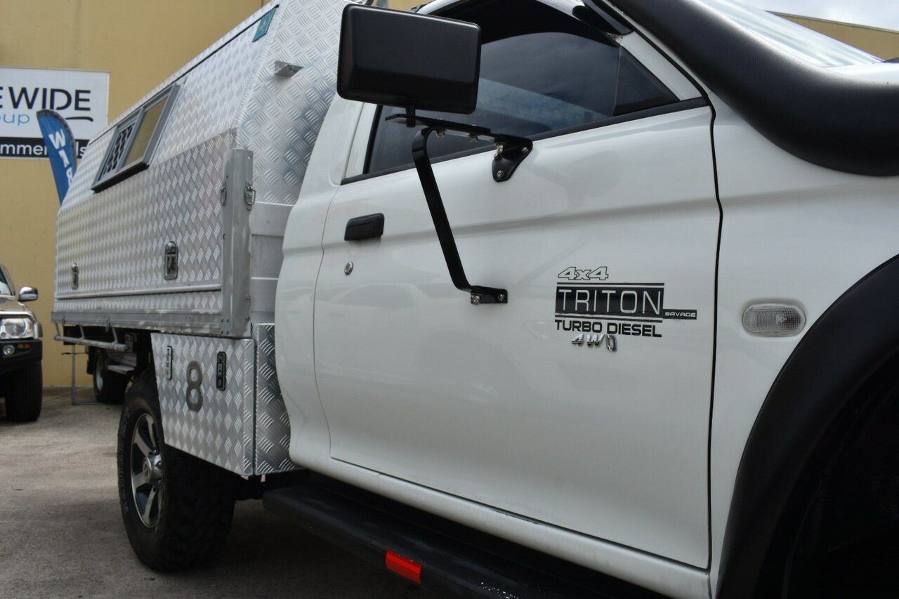 2005 MITSUBISHI TRITON MK MY05 GLX (4X4) 5 SP MANUAL 4X4 2D CAB CHASSIS