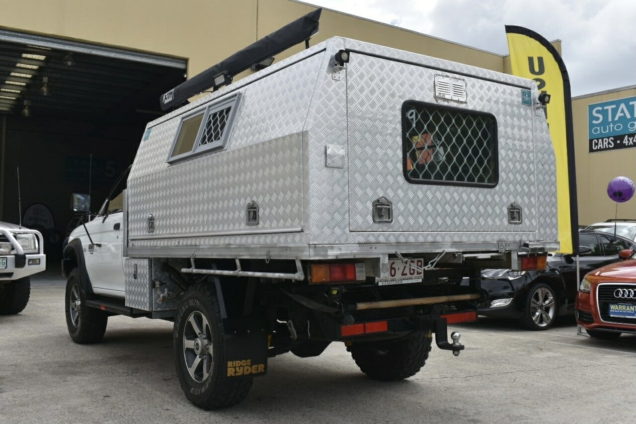 2005 MITSUBISHI TRITON MK MY05 GLX (4X4) 5 SP MANUAL 4X4 2D CAB CHASSIS