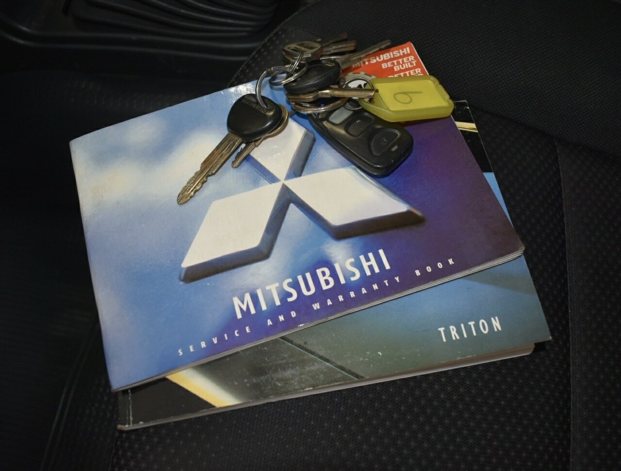 2005 MITSUBISHI TRITON MK MY05 GLX (4X4) 5 SP MANUAL 4X4 2D CAB CHASSIS