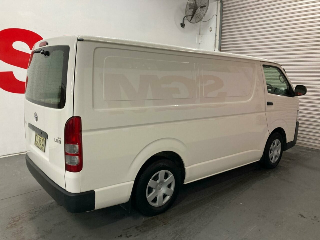 2015 TOYOTA HIACE KDH201R LWB 4DR AUTO 4SP 3.0DT VAN