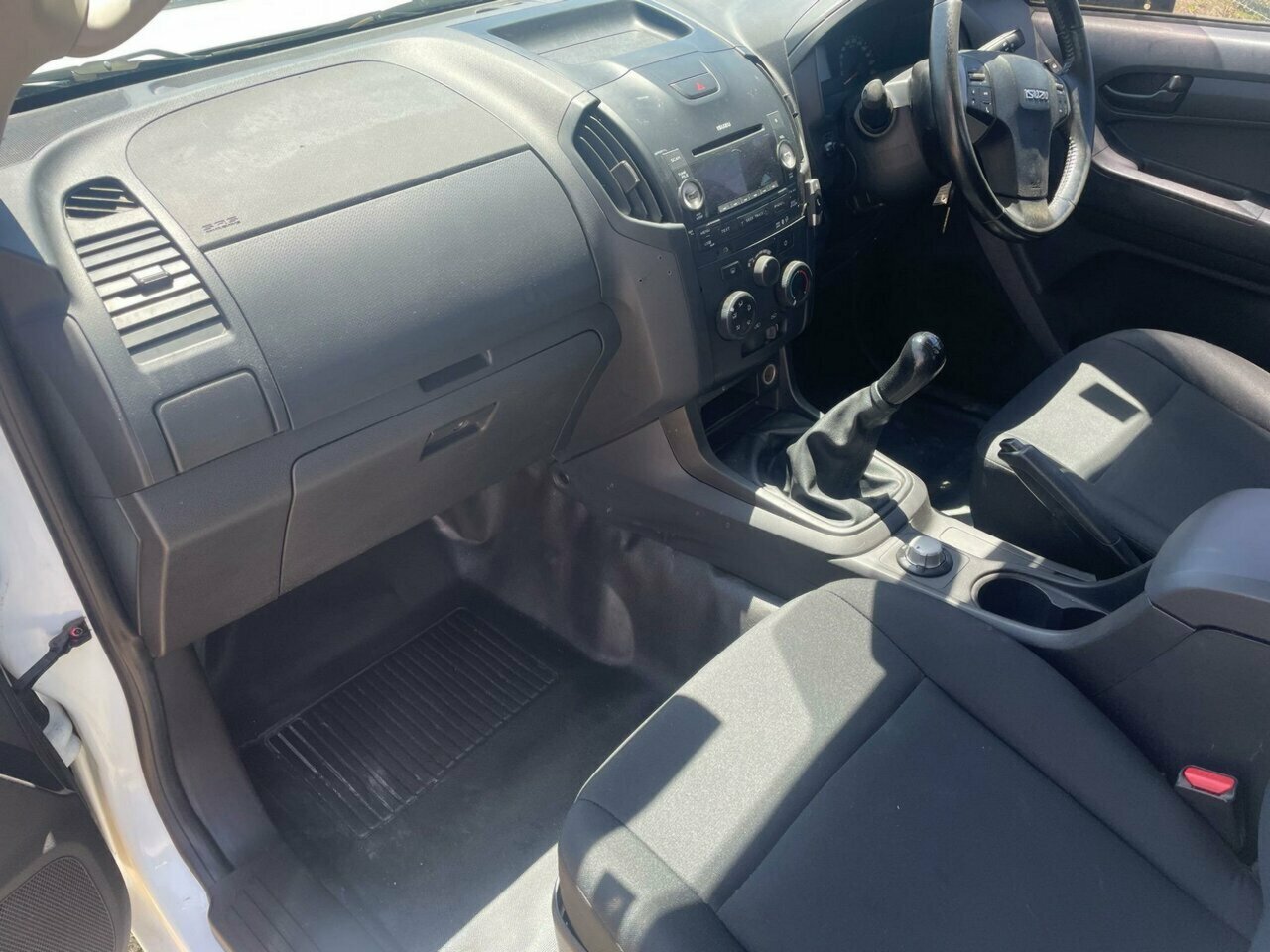 2015 ISUZU D-MAX SX 4DR MAN 5SP 4X4 3.0DT MY15 SPACE CAB UTILITY