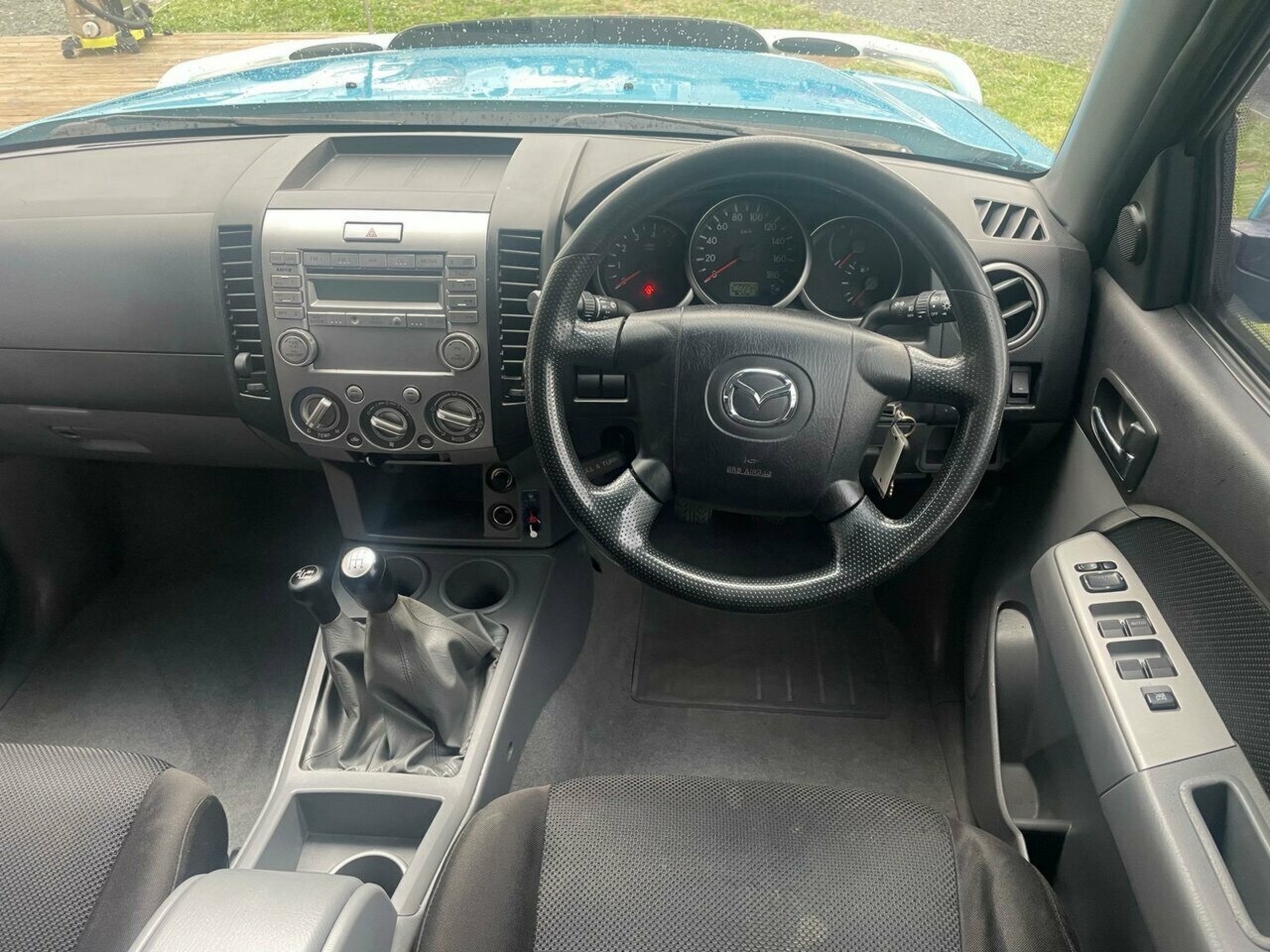 2009 MAZDA BT-50 B3000 BOSS DX UTILITY DUAL CAB 4DR MAN 5SP 3.0DT MANUAL UTILITY