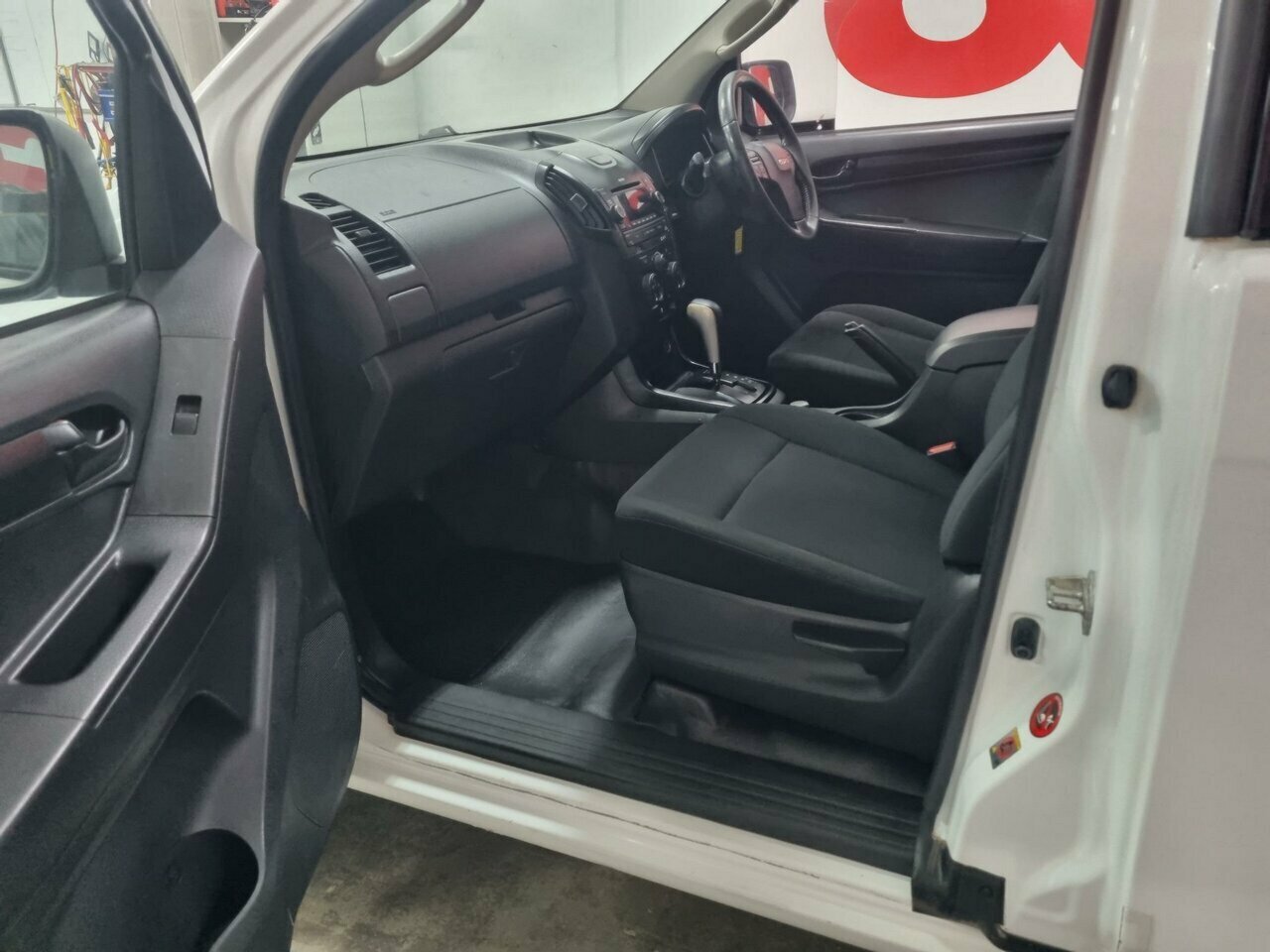 2014 ISUZU D-MAX SX 4DR SPTS AUTO 5SP 4X4 3.0DT (SEP) SPACE CAB UTE