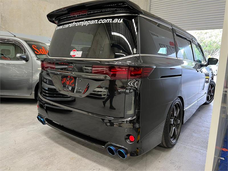 2010 NISSAN ELGRAND E52 RIDER 5 SP AUTOMATIC 4D WAGON