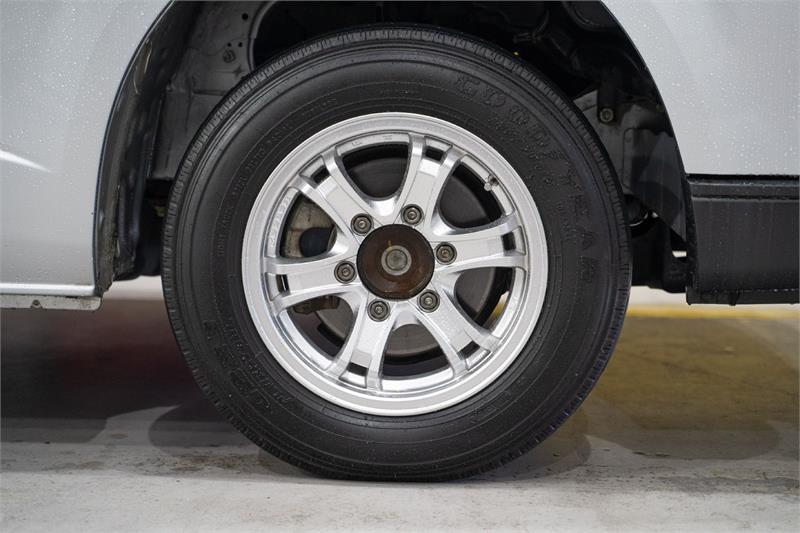 2013 TOYOTA HIACE KDH201R MY12 UPGRADE LWB 4 SP AUTOMATIC 4D VAN
