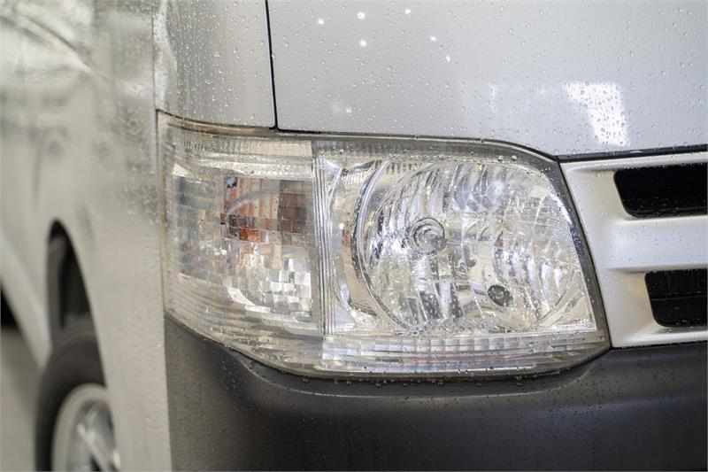 2013 TOYOTA HIACE KDH201R MY12 UPGRADE LWB 4 SP AUTOMATIC 4D VAN