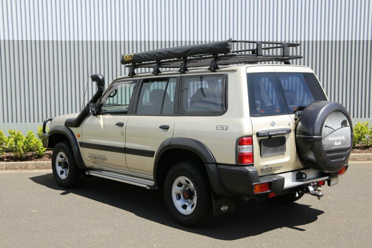 2001 NISSAN PATROL GU II ST (4x4) 5 SP MANUAL 4x4 4D WAGON